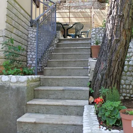 2359a Apartment *