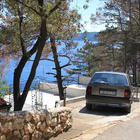 2359a Apartment *
